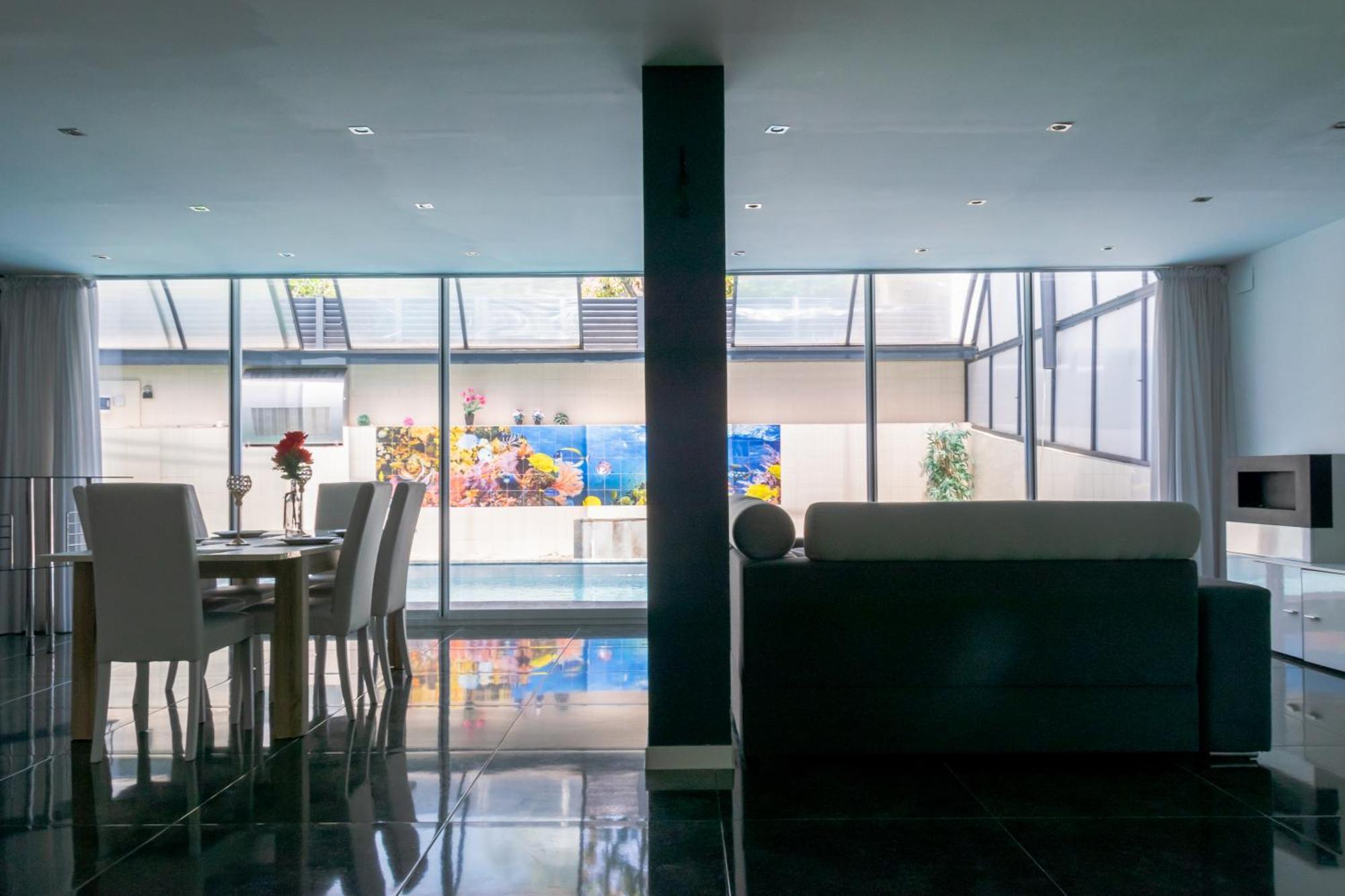 Luxurious Villa Marly II Castelldefels Luaran gambar